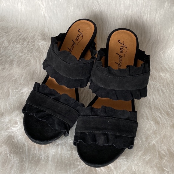 Free People • Rosie Slip on ruffle black suede heels sz EU 37, US 7 - Picture 4 of 10